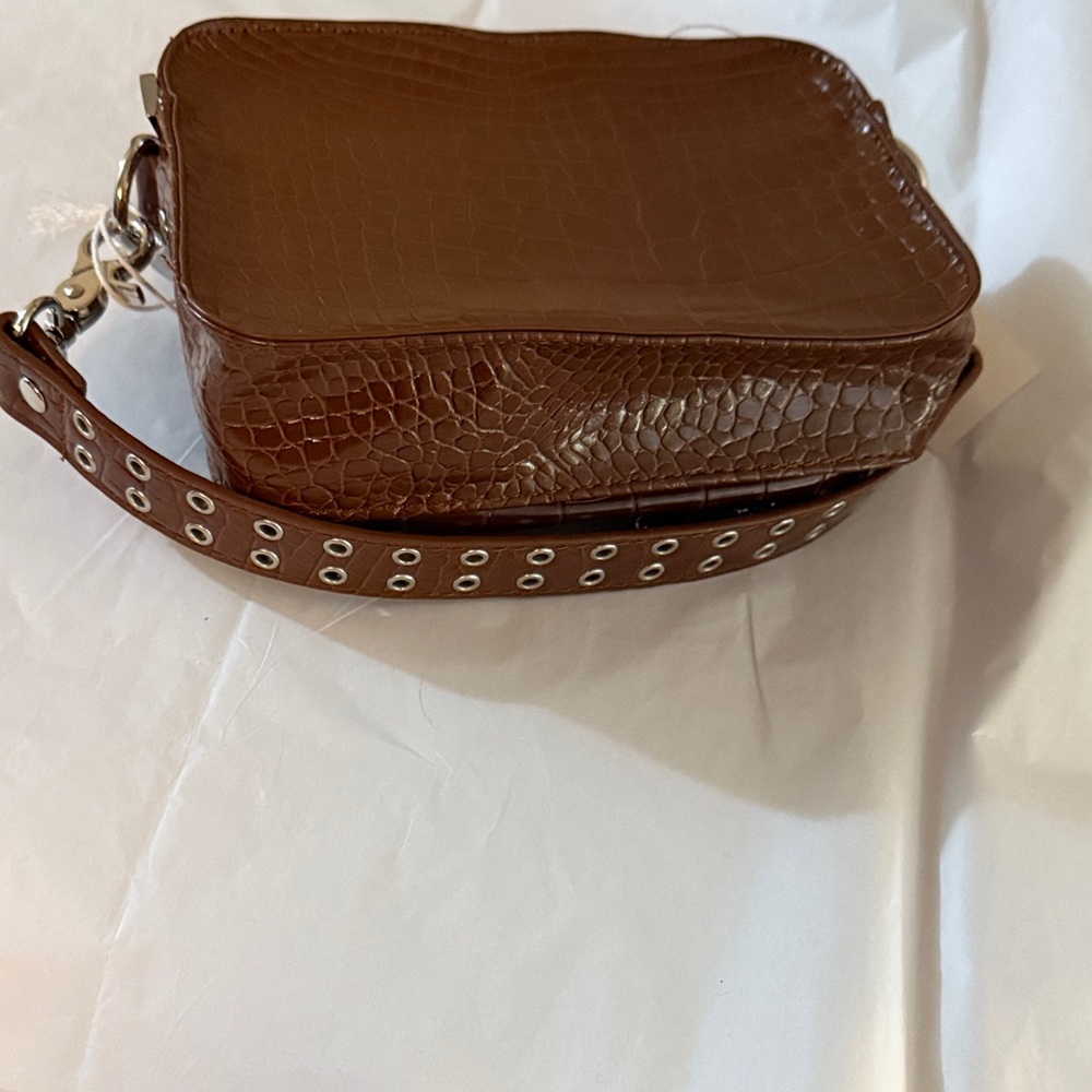 Urban Outfitters Brown Croc-Embossed Crossbody Bag - Picture 8 of 13